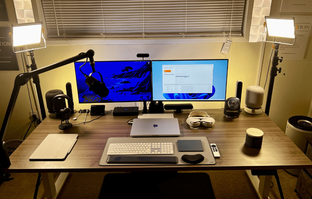 2 Monitor Desk Setup