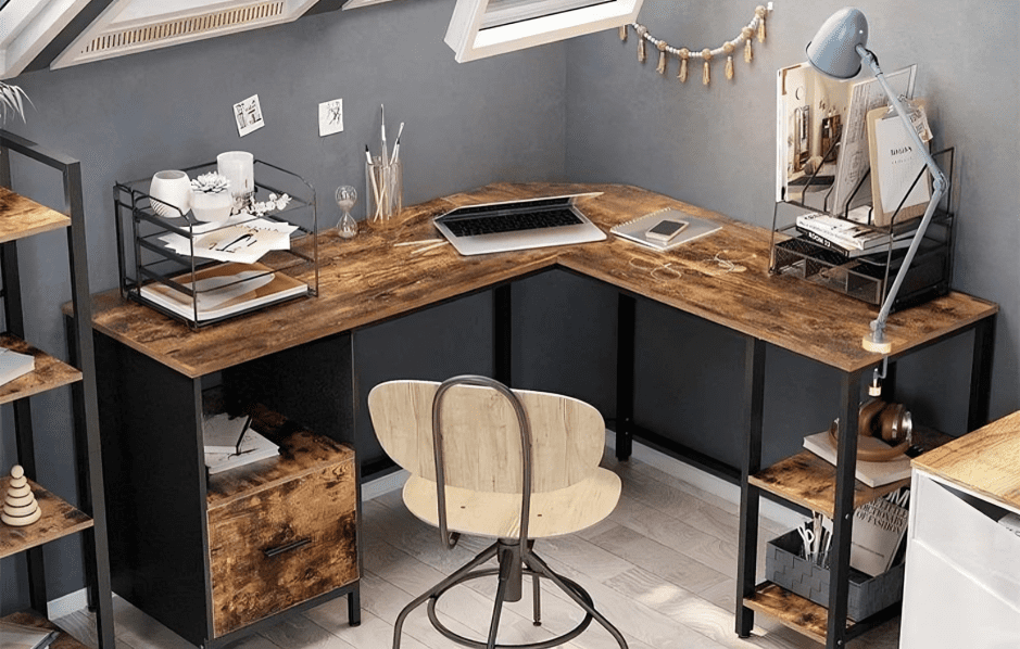 Desk With Built-in Storage